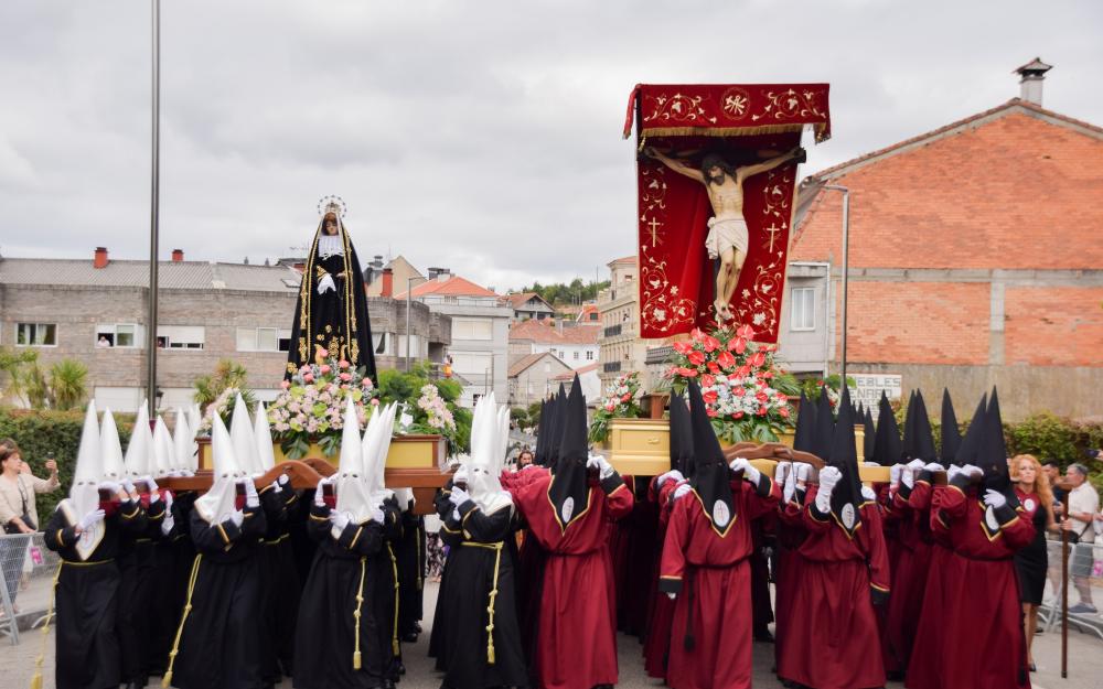 A Cañiza celebrou este domingo  con devoción a festividade na honra do Santísimo Cristo da Agonía