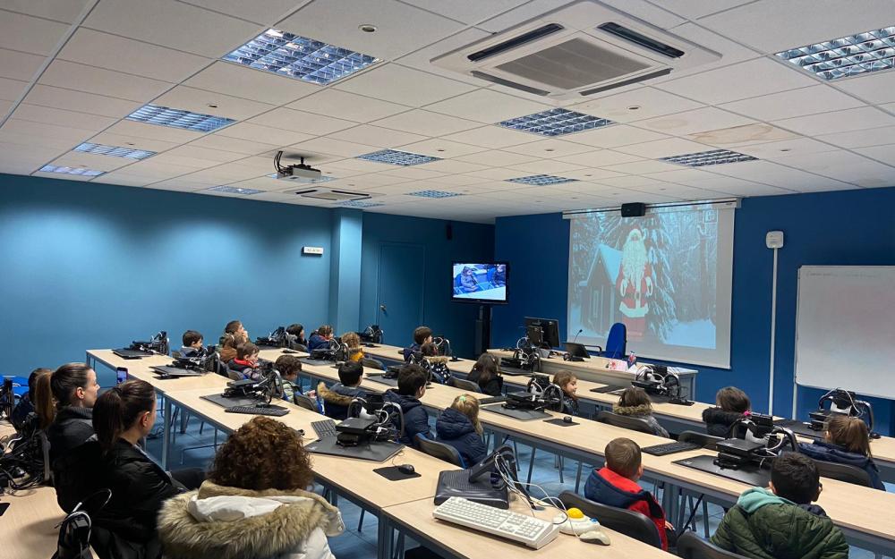 Videoconferencia de Papá Noel cos alumnos máis pequenos do CPI da Cañiza