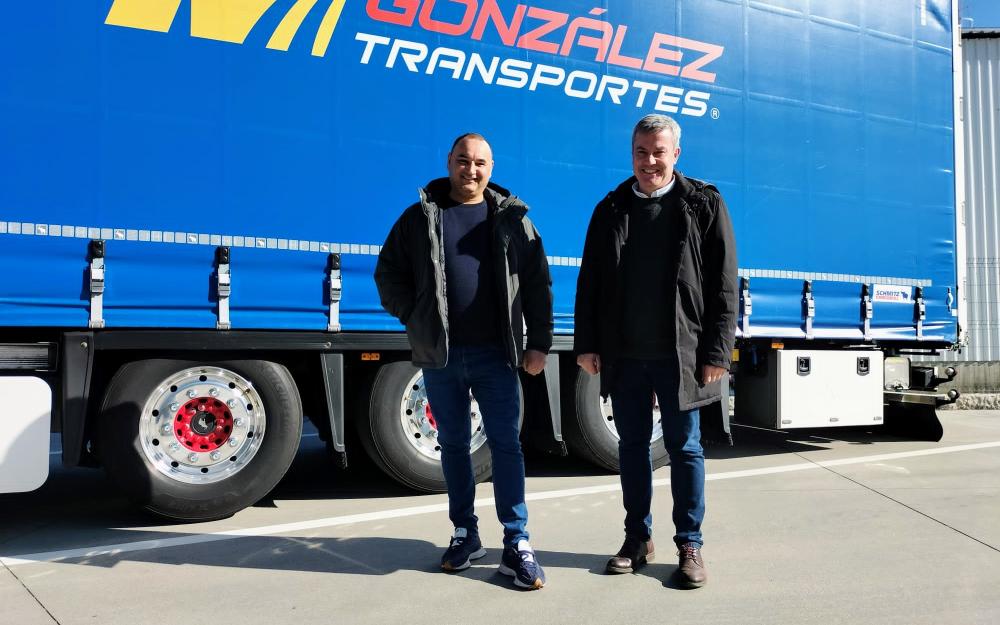 Con Manuel Angel González, Xerente da empresa Transportes González