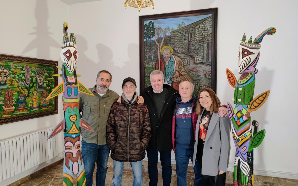 O Concello expón 4 pezas artísticas de Emilio "da Alejandrina"
