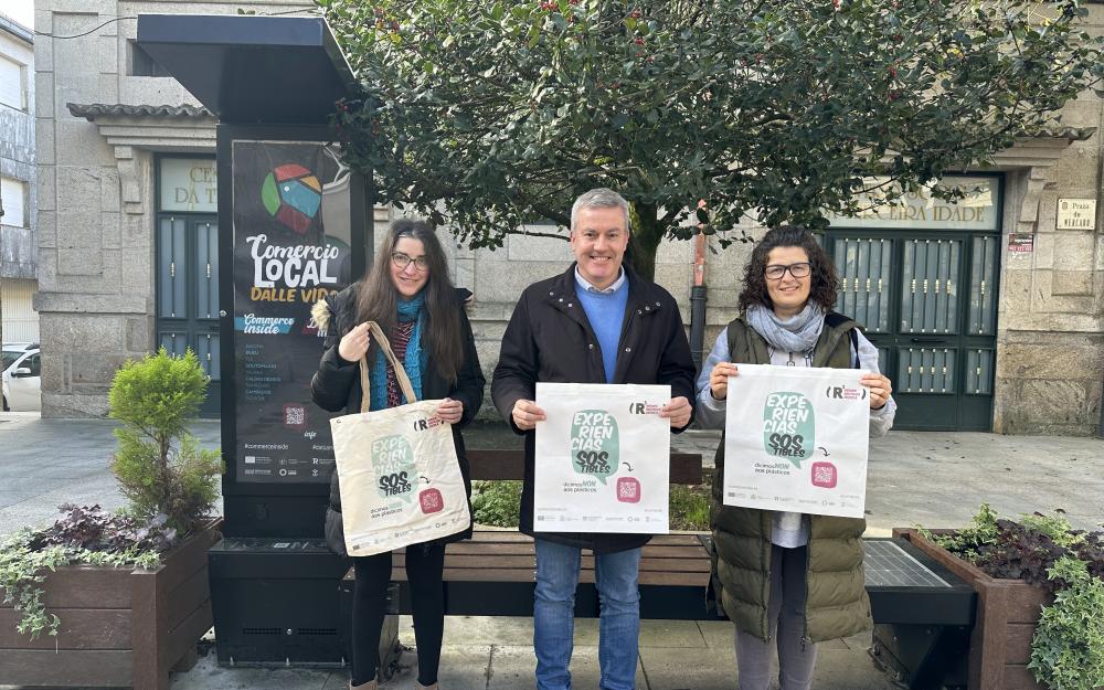 Hoxe comezamos a repartir entre os comerciantes da Cañiza as bolsas con mensaxe do proxecto provincial “DA TÚA MAN”