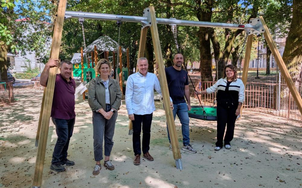 Rematan as obras de renovación da área de lecer da Carballeira do Cacharado