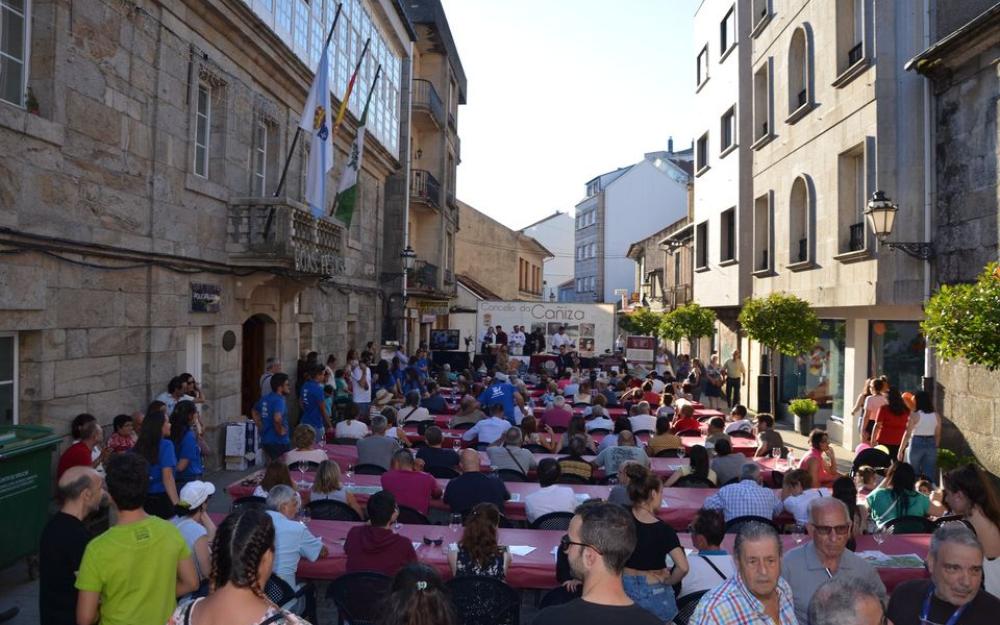 Curso práctico de corte de xamon e cata de viños o 14 de agosto de 2022 dentro da programación da Feira do Xamon da Cañiza