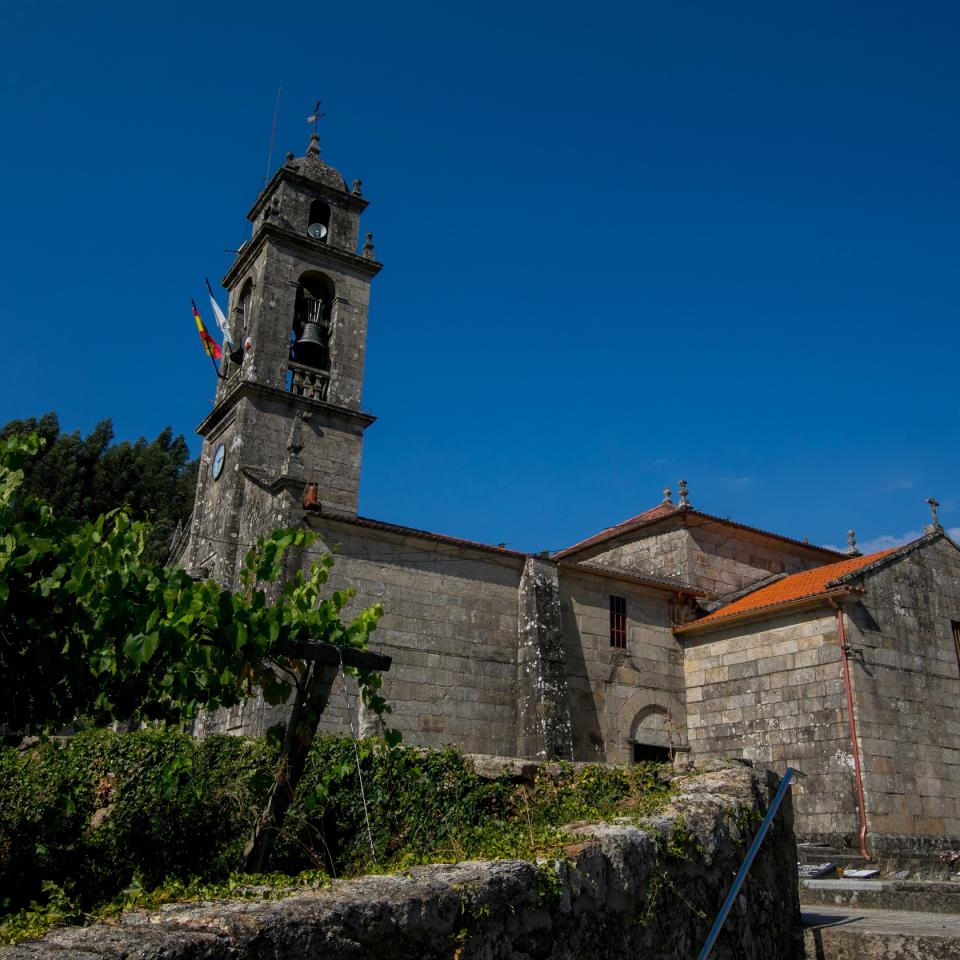 Iglesia Parroquial de Santa Cristina de Valeixe